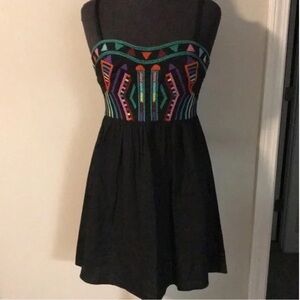 Staring at Stars, anthropology women’s mini dress embroidered. Size 4.